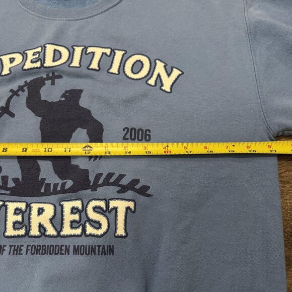 Vintage Disney Parks Expedition Everest Sweatshirt Sz Medium Blue Yeti Graphic - Picture 6 of 8